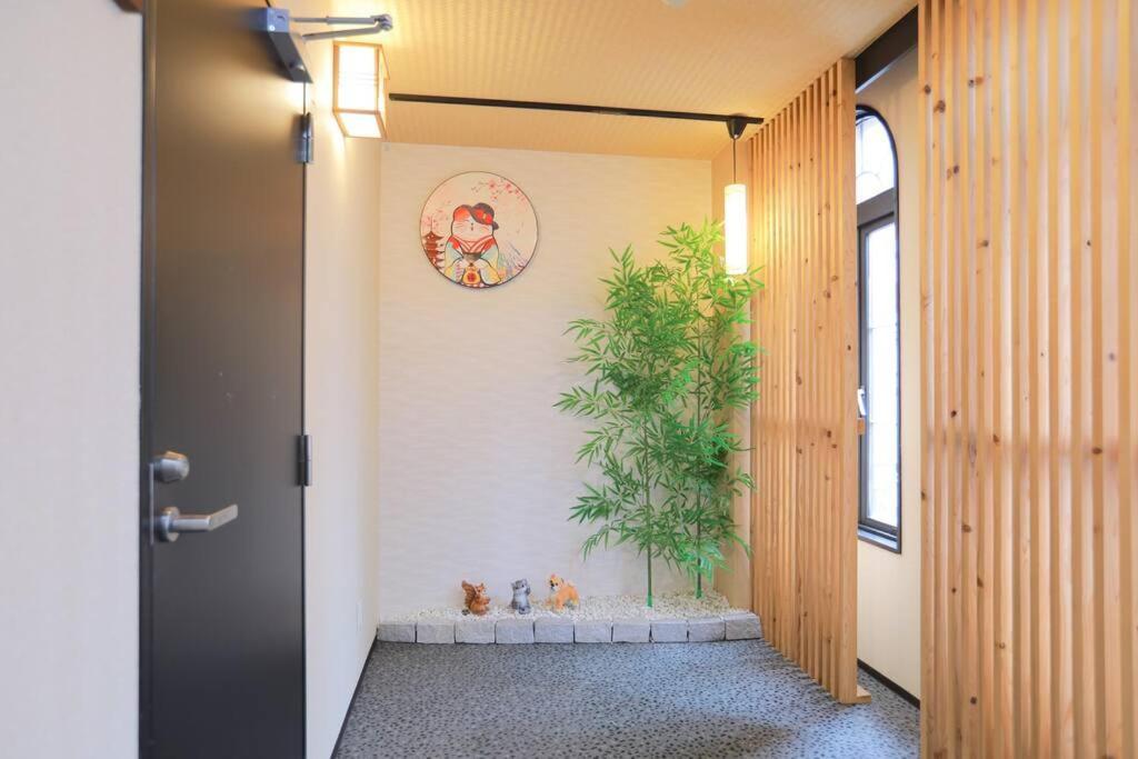 道頓堀民泊31＆Mini浮世絵美術館、道頓堀心斎橋真ん中、家族旅行、Family Trip Osaka Lejlighed Eksteriør billede